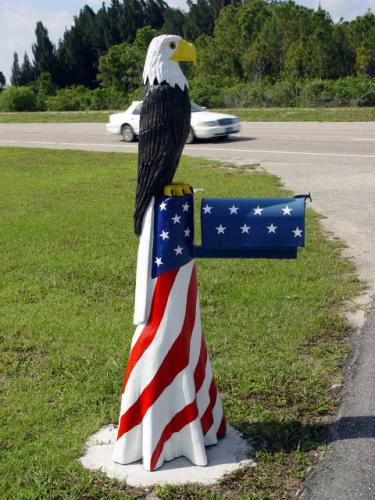 Fort Myers Florida: Bald Eagle Patriotic Mailbox - Round America 50-State Trip 2003. Day 10. 2003-04-10.